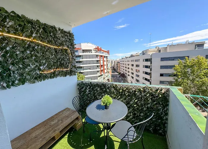 El Angel Del Pilar Turistea * Zaragoza